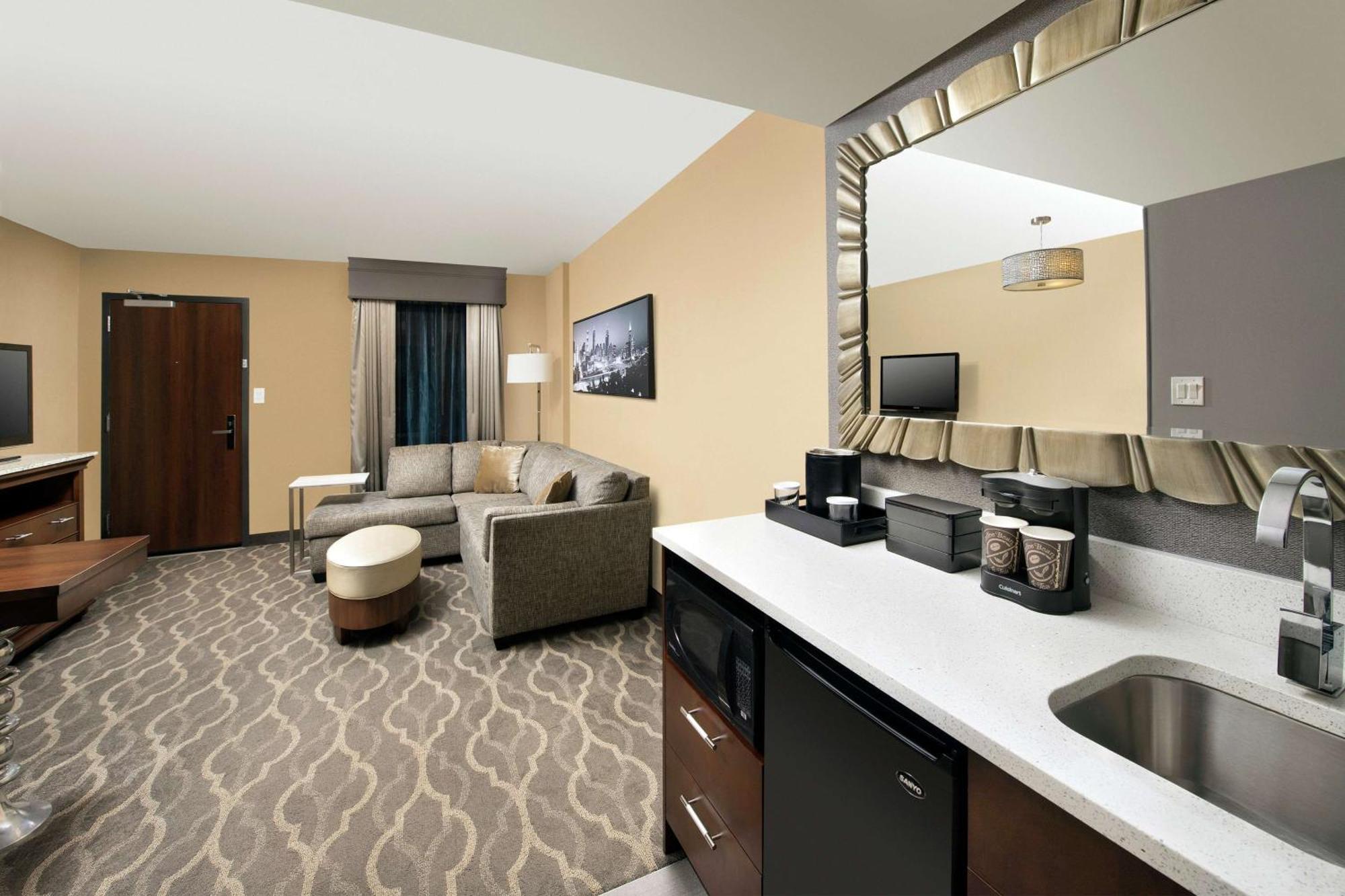 Embassy Suites By Hilton Atlanta Airport College Park Exteriör bild