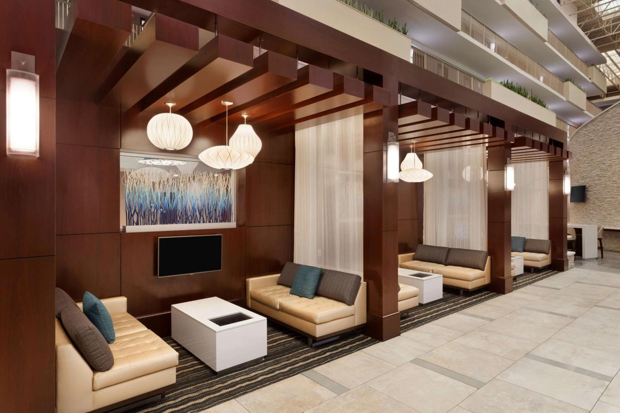 Embassy Suites By Hilton Atlanta Airport College Park Exteriör bild