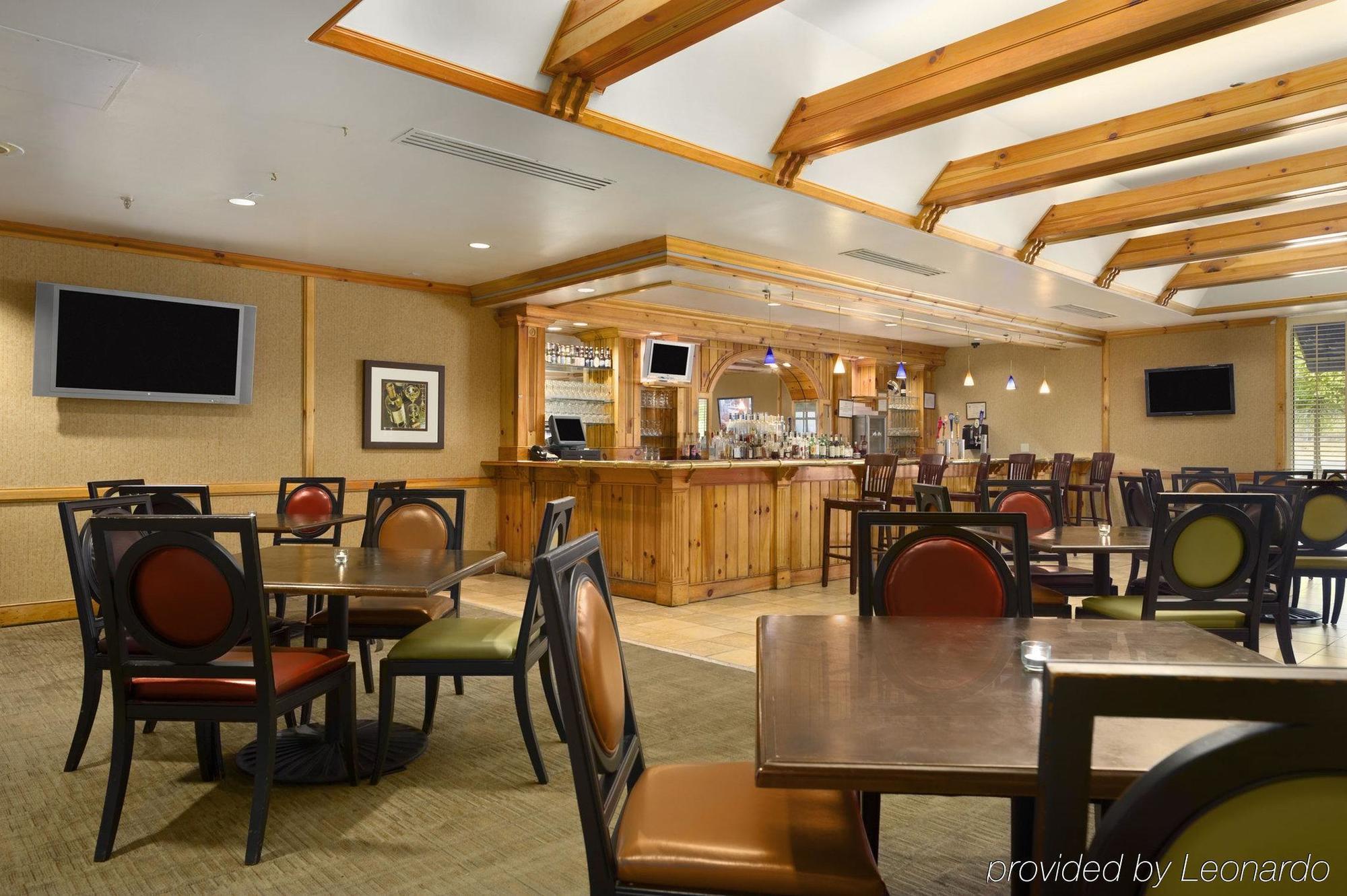 Embassy Suites By Hilton Atlanta Airport College Park Restaurang bild
