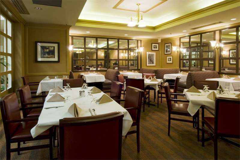 Embassy Suites By Hilton Atlanta Airport College Park Restaurang bild